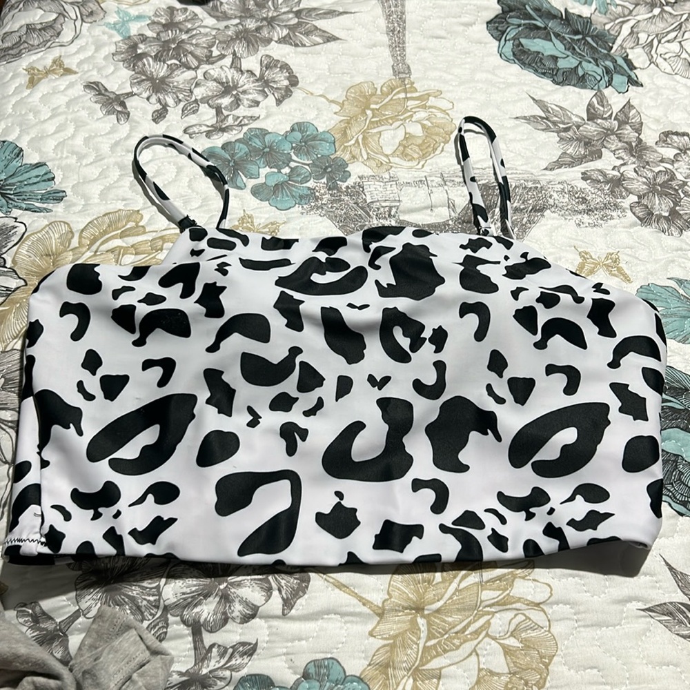 Cow print top size large - new